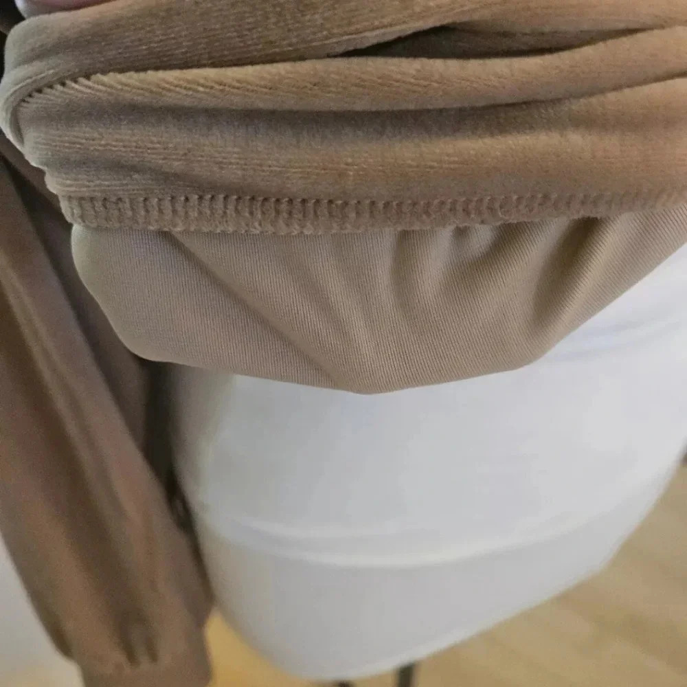 Express Velvet Velour Long Sleeve Cropped Hoodie Women’s Size M Butterscotch EUC - Picture 6 of 8